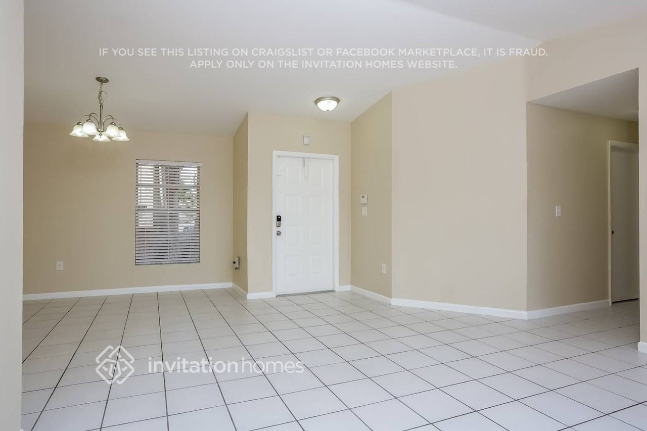 13810 Cumberland Pl - Photo 3 of 11