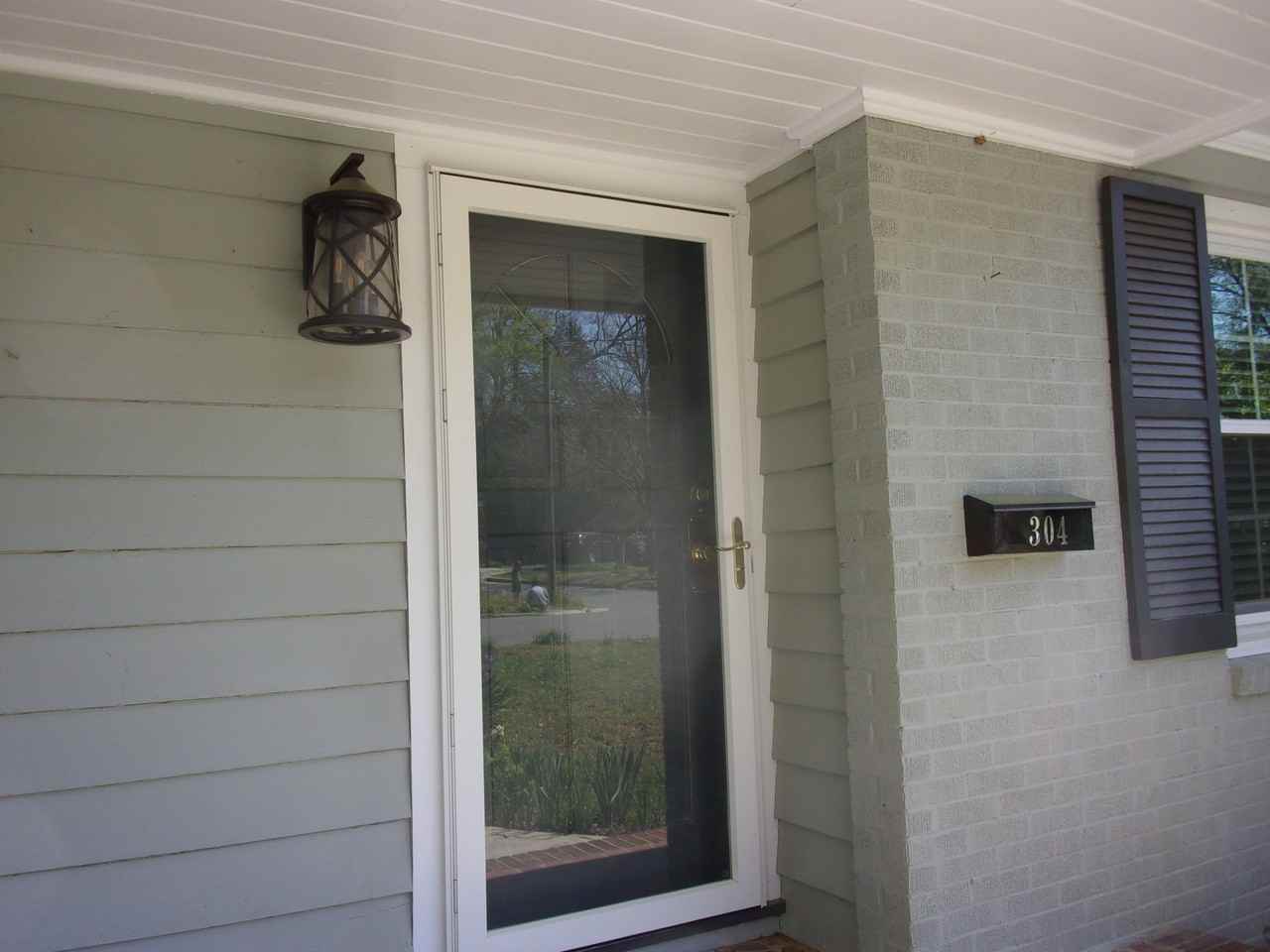 304 Oak Dr #1 - Photo 3 of 22