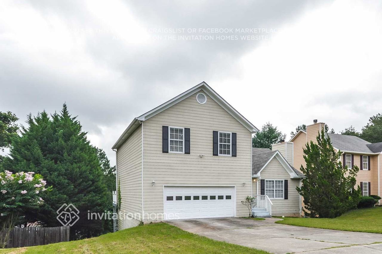 433 Flint Hill Ct - Photo 2 of 5