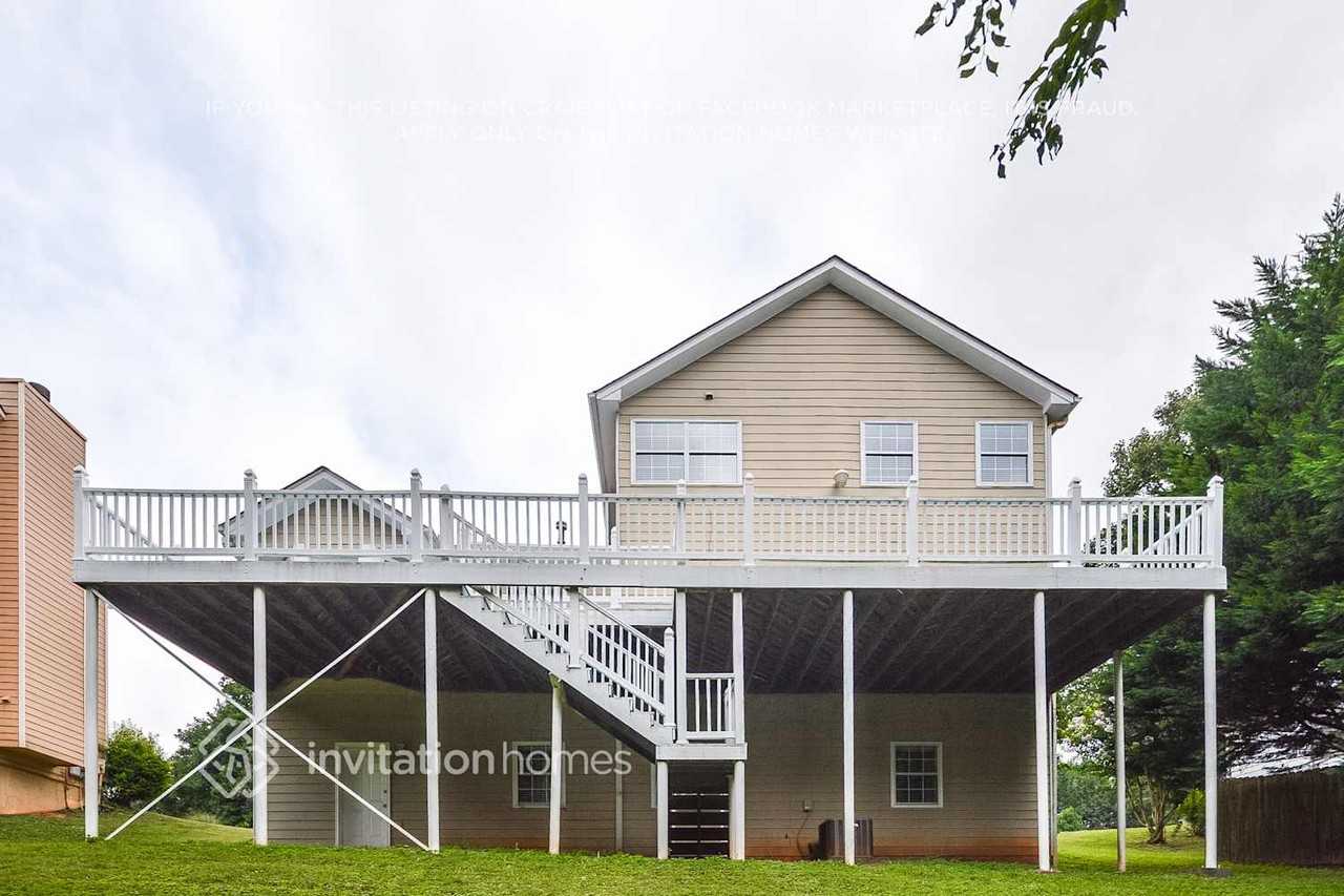 433 Flint Hill Ct - Photo 4 of 5