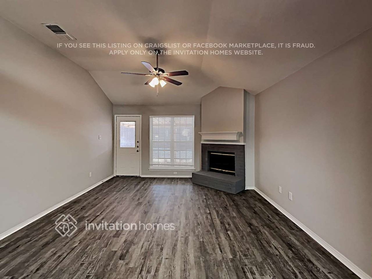 5702 Vandalia Trl - Photo 4 of 20