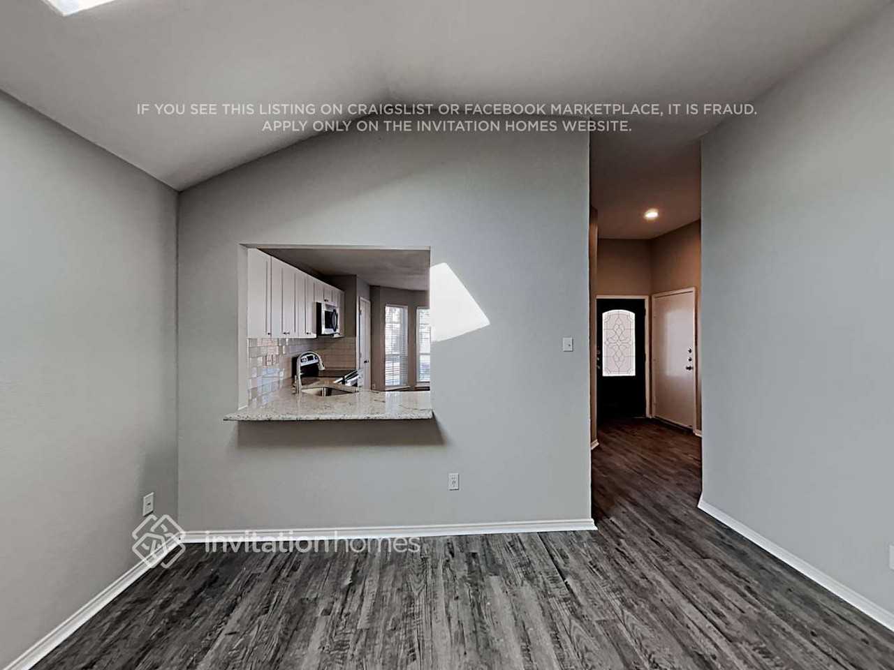 5702 Vandalia Trl - Photo 6 of 20