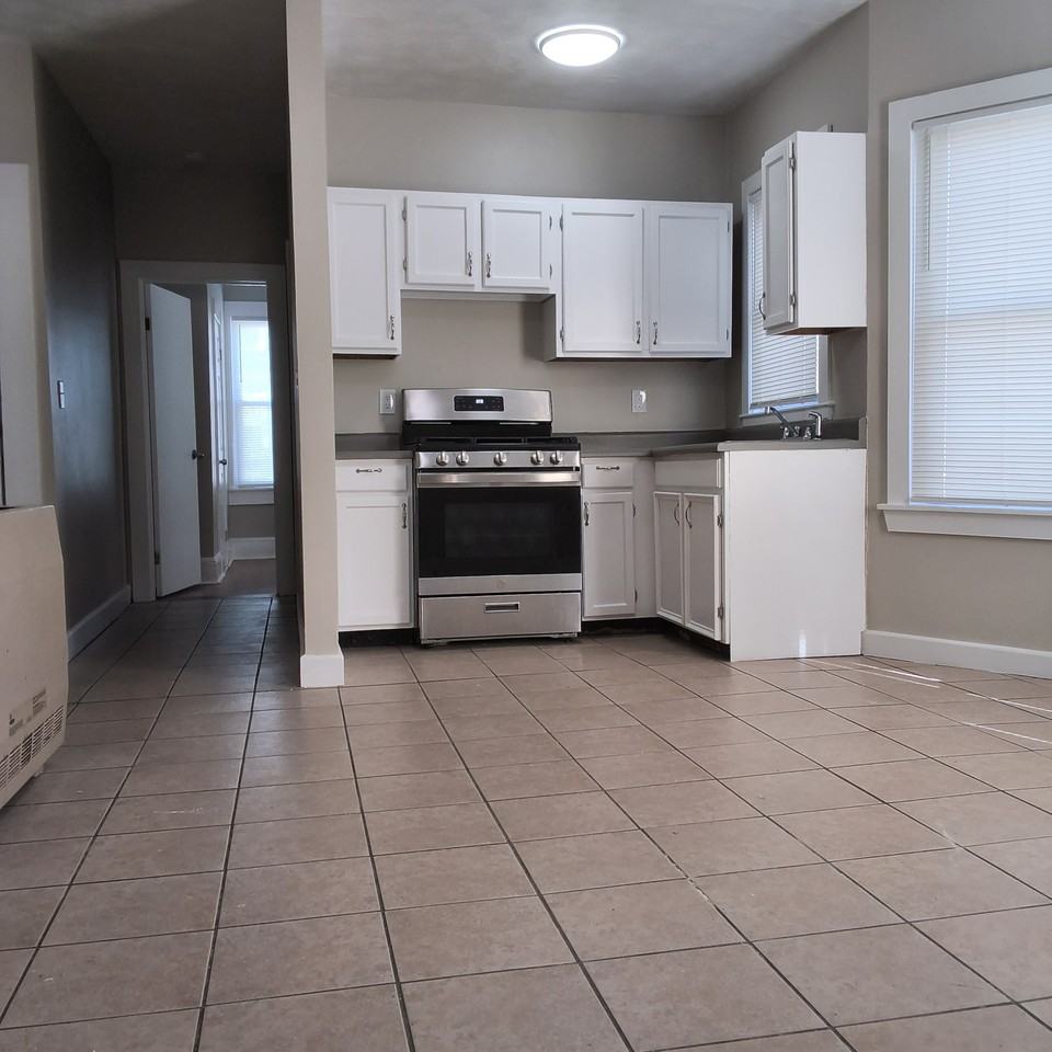 98 County St #98A2S - Photo 4 of 11