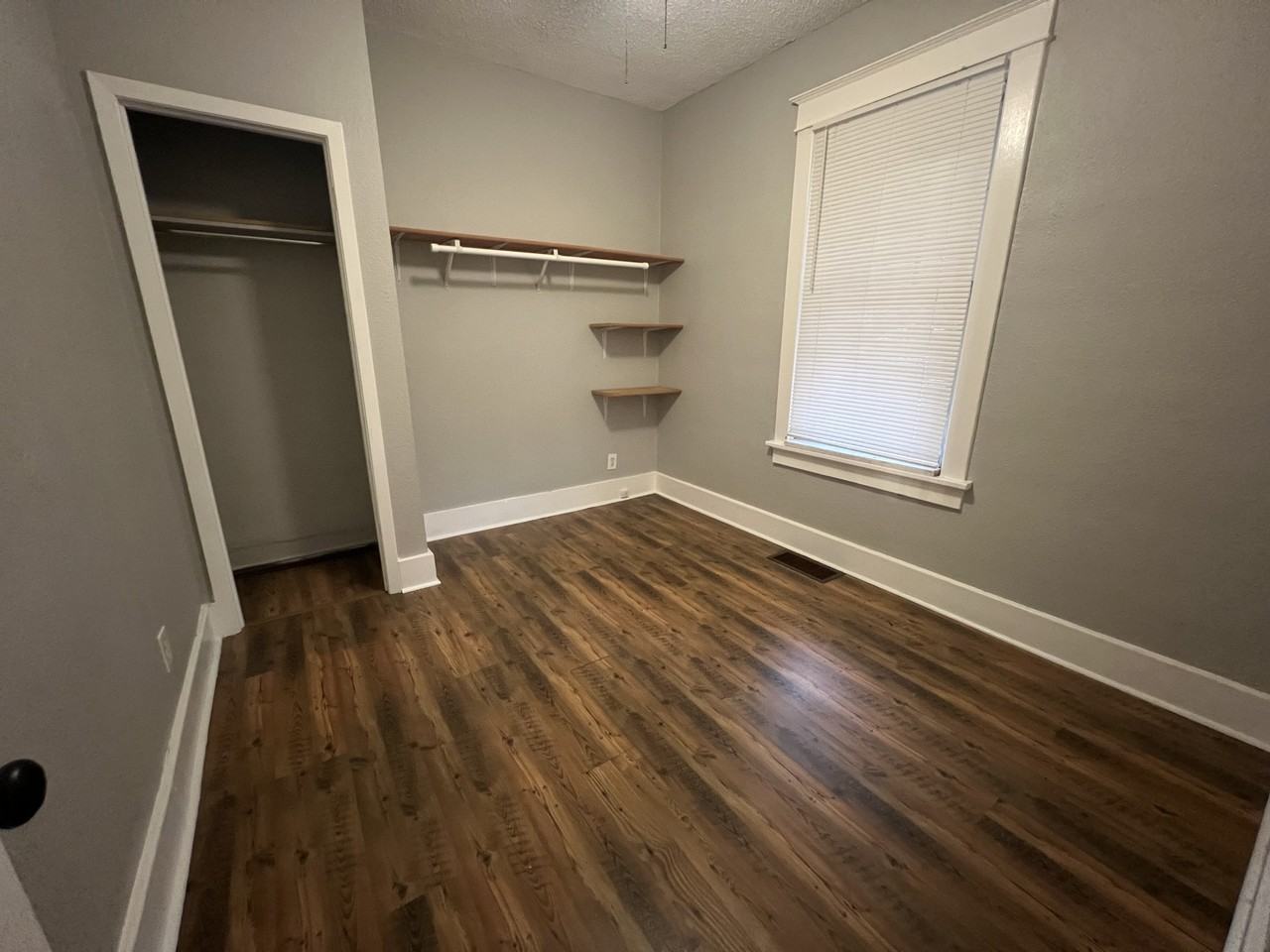 406 Tiffin Ave #1 - Photo 7 of 18