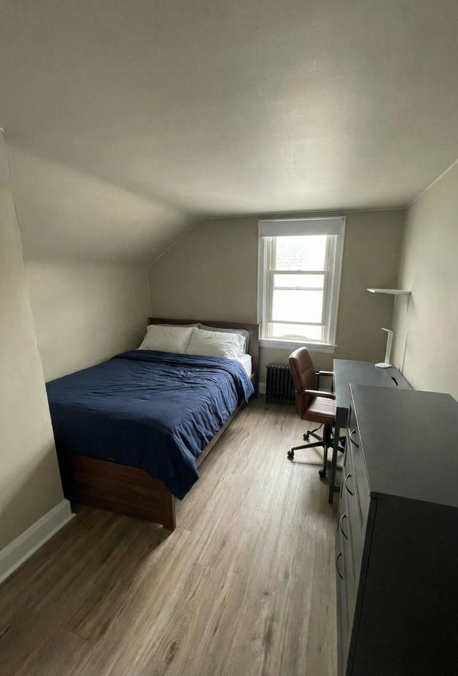 363 Alfred Street - Photo 3 of 18