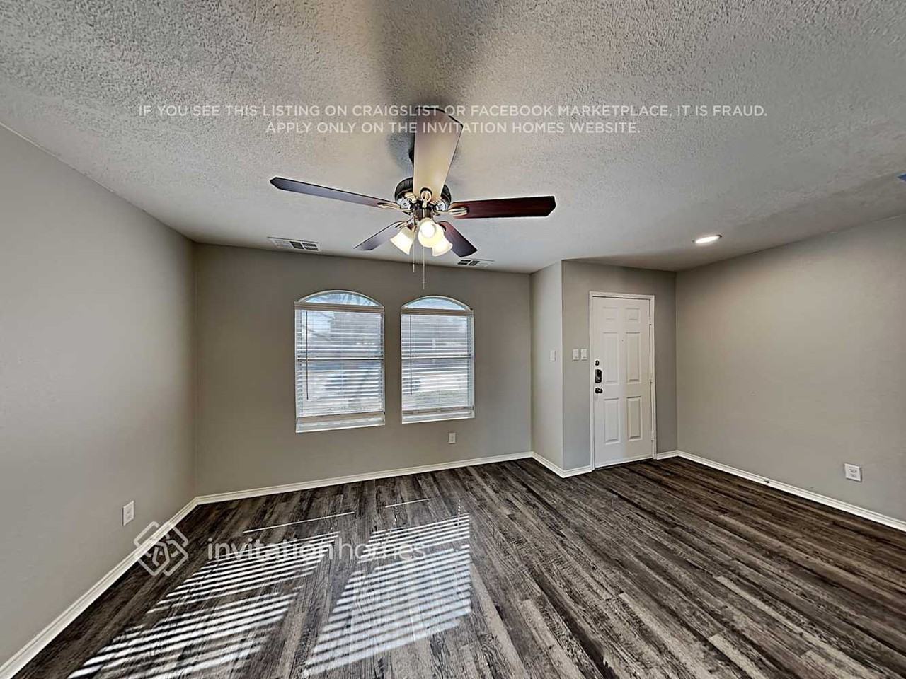 7914 Modesto Dr - Photo 4 of 25