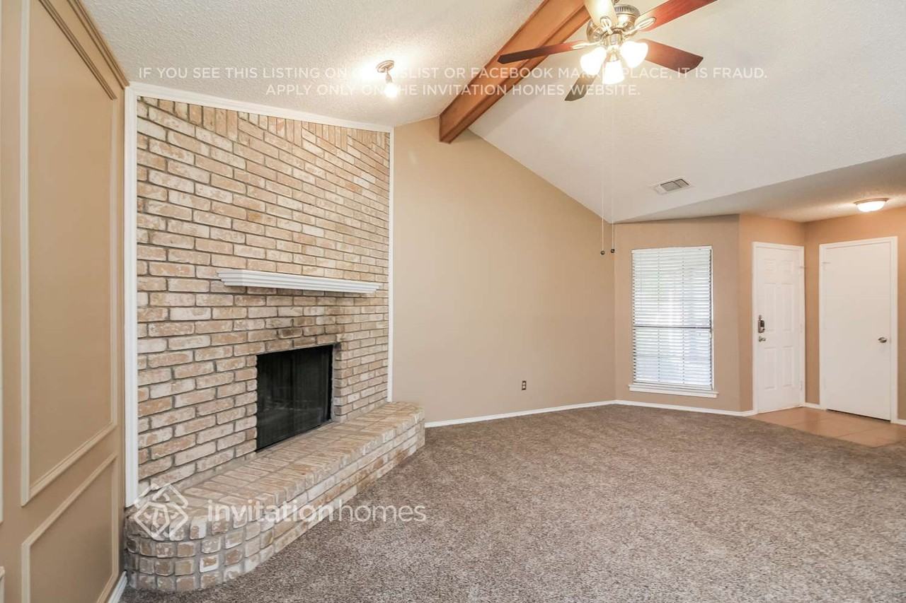 2127 Chapel Downs Dr - Photo 3 of 24