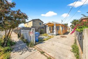 featured image of 1737 E 108th St #1