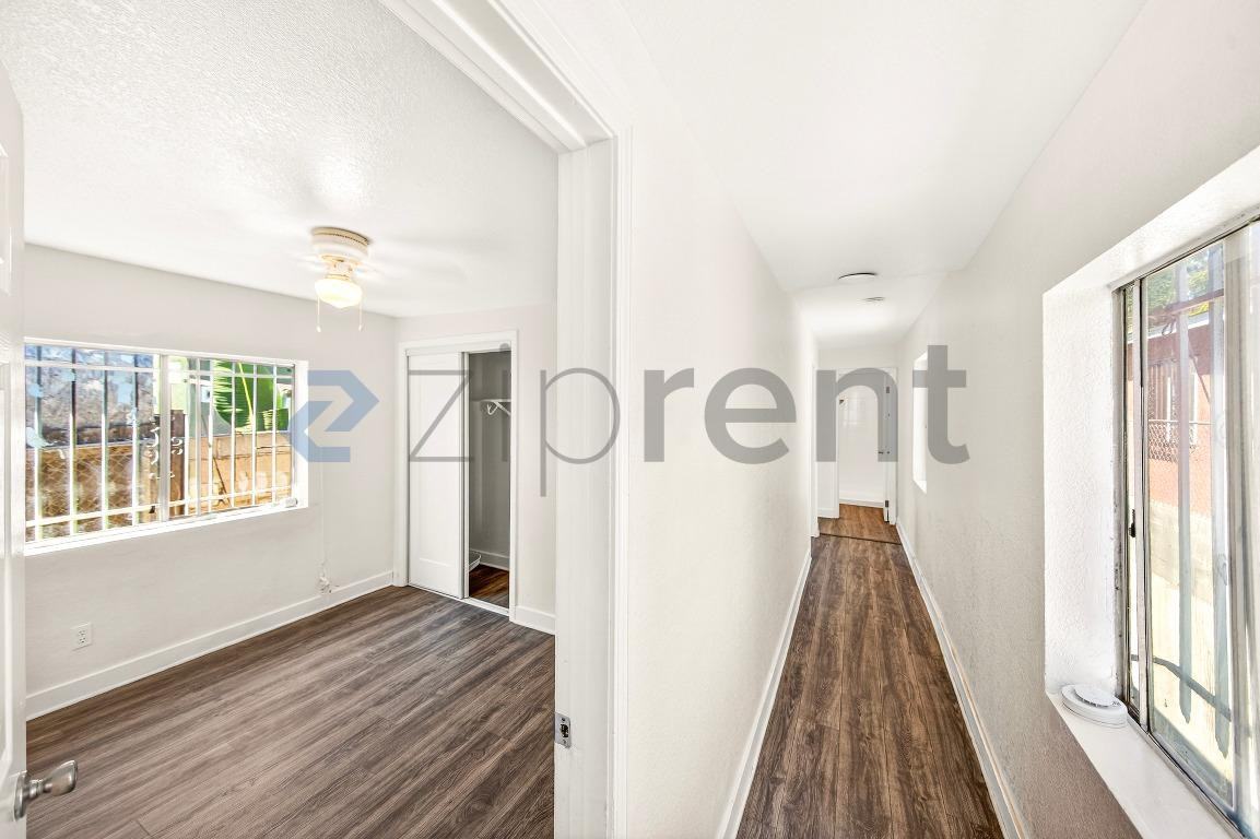 1737 E 108th St #1 - Photo 5 of 16