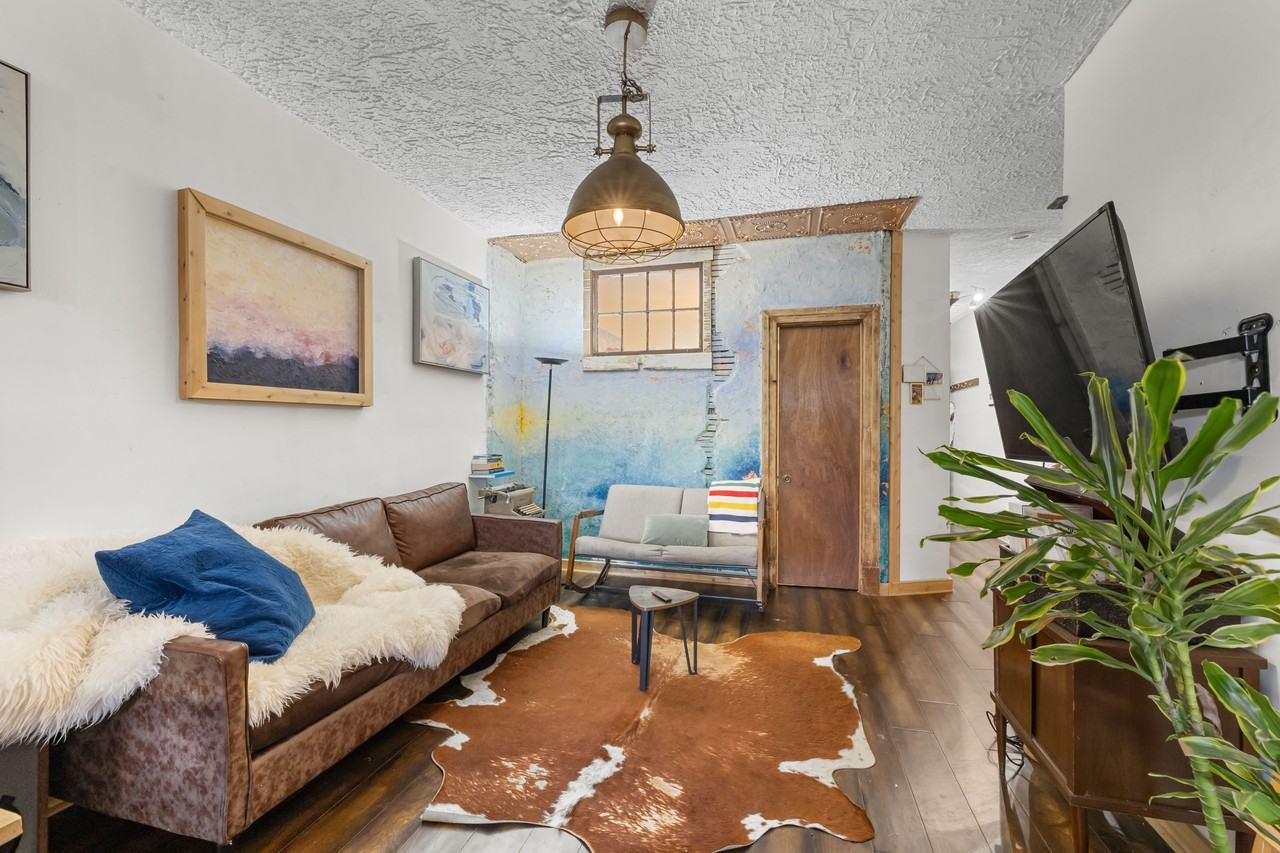 7506 Av. Casgrain - Photo 4 of 17