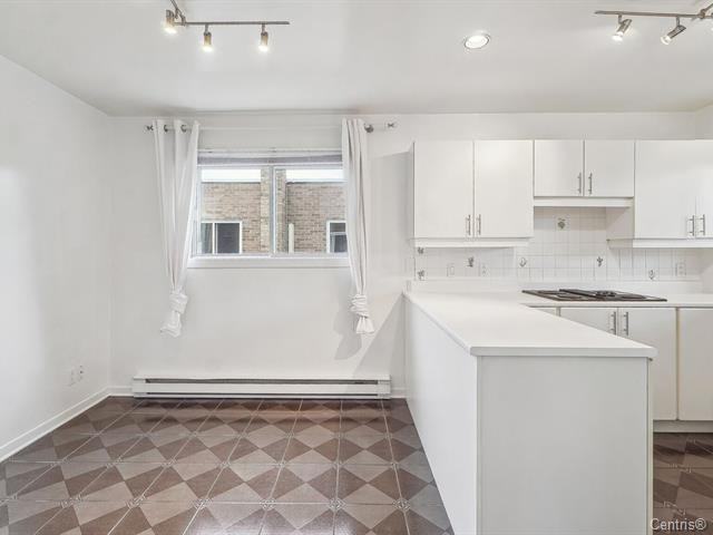 9227 Av. Vincent-Quiblier - Photo 5 of 18