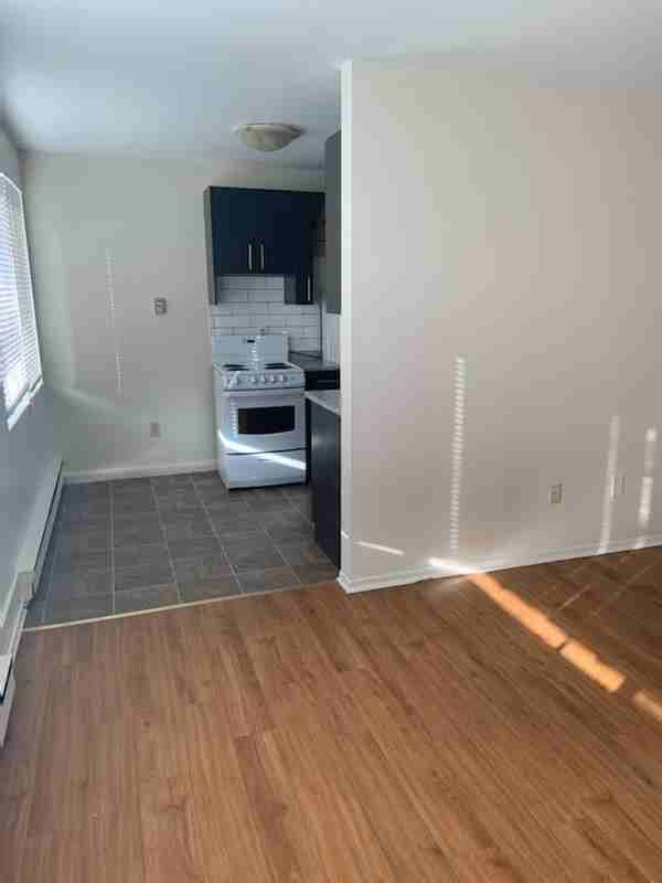 397 St. Anne's - Photo 4 of 7