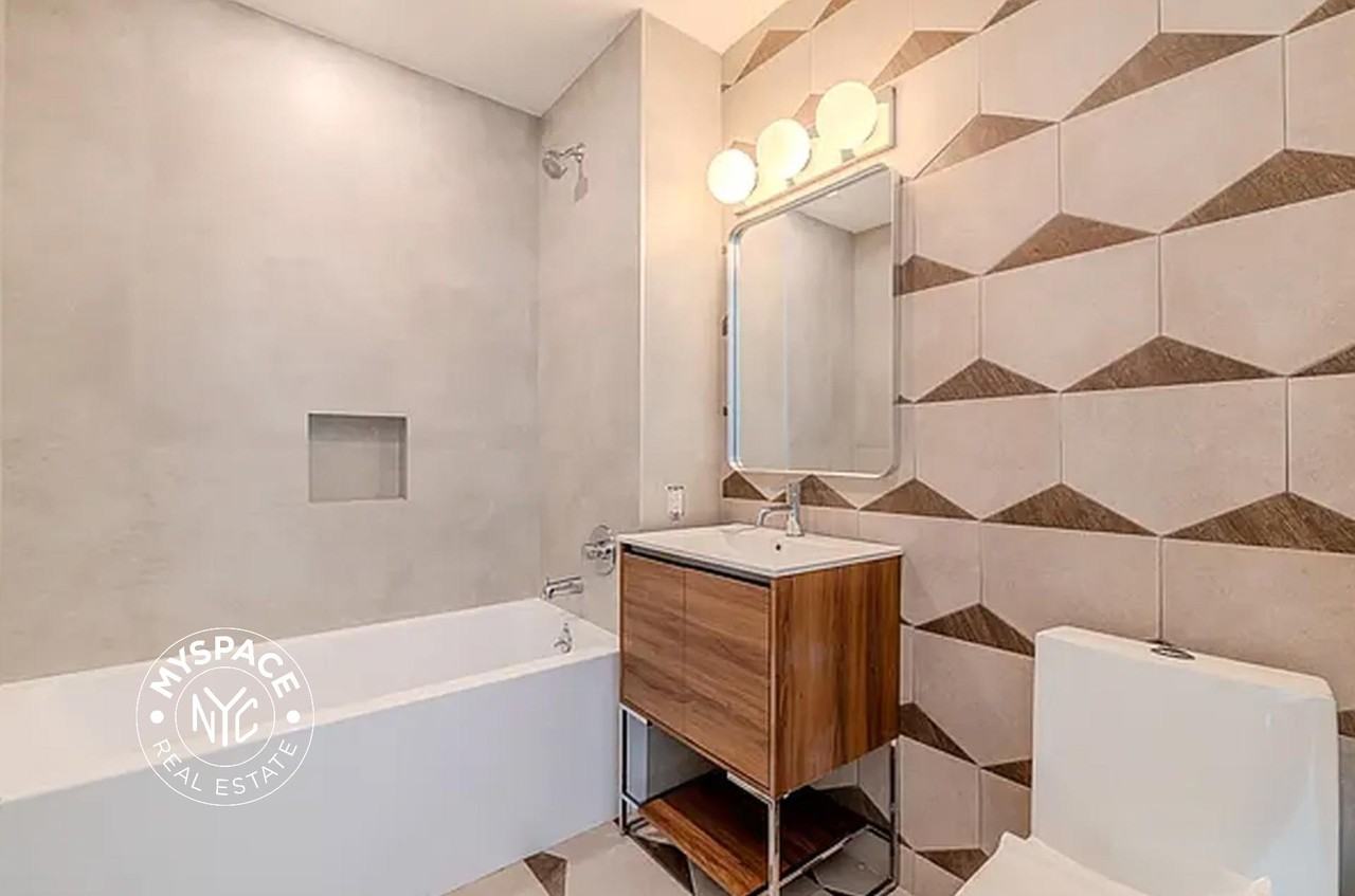 2718 Church Ave #6i - Photo 5 of 6