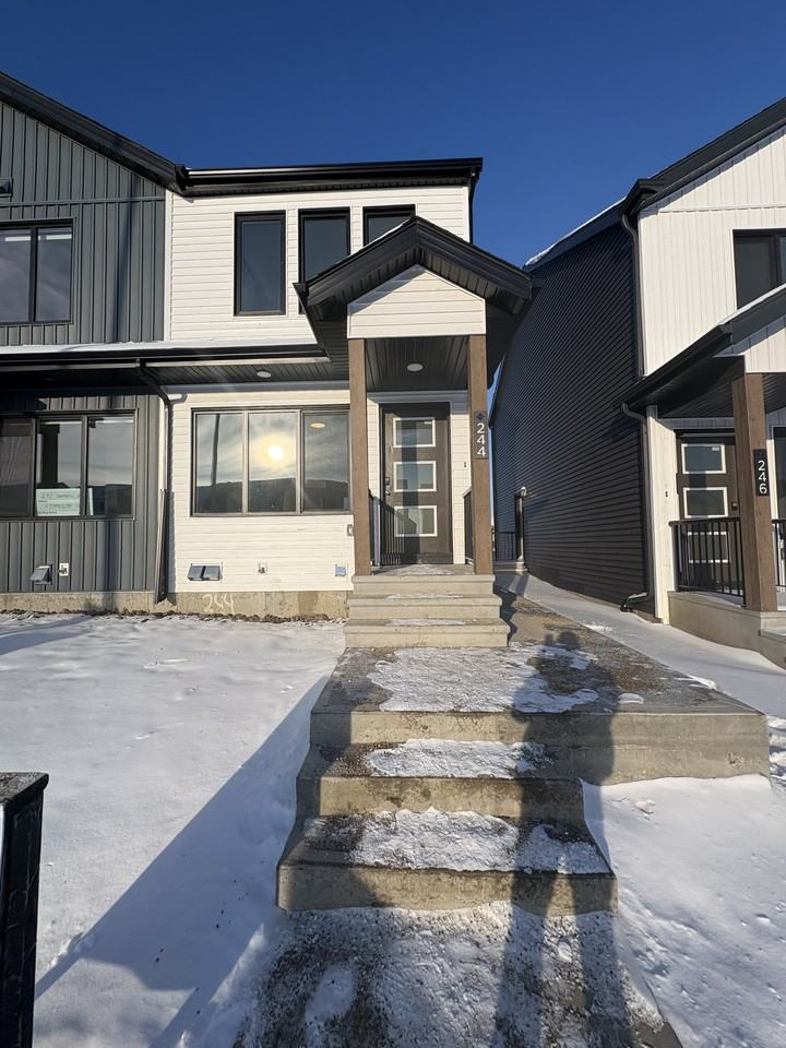 Marquis Boulevard Northeast - Photo 2 of 30