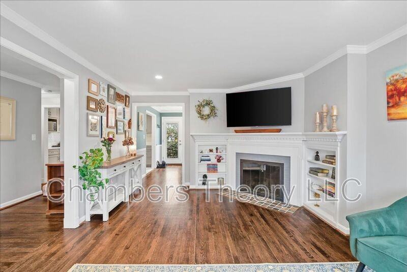 5847 Glen Forest Dr - Photo 4 of 38