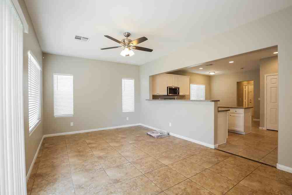 6217 Boulder Rise St - Photo 4 of 20