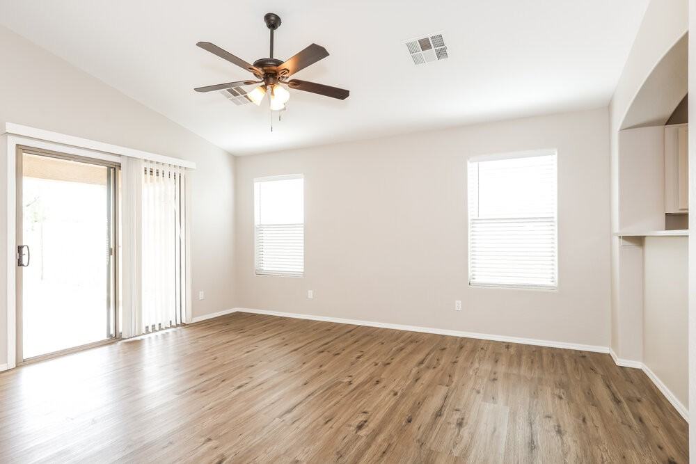 23189 S 215th St - Photo 3 of 16