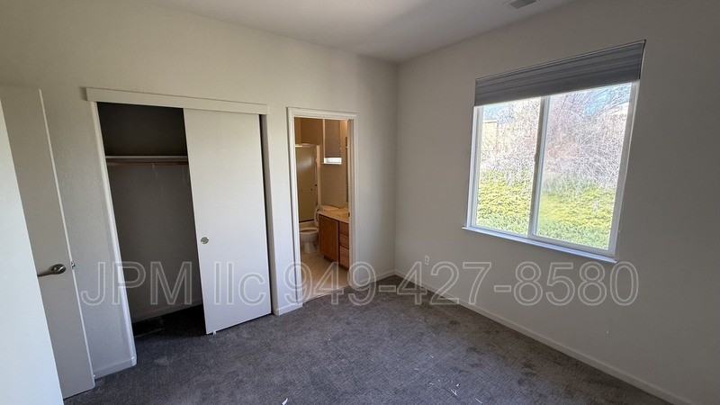 6389 Bentley Ct - Photo 6 of 10