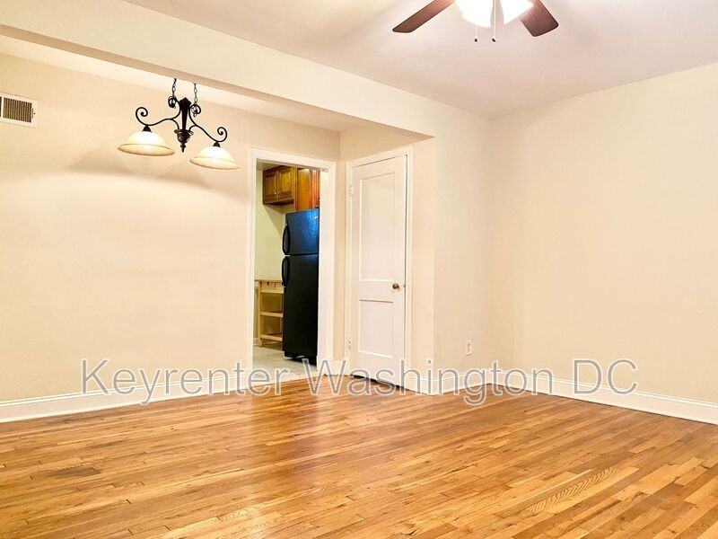 4615 Central Ave Ne - Photo 7 of 22