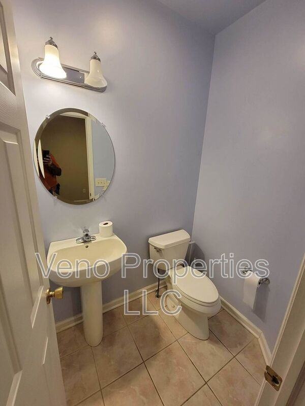 16 Secretariat Ln - Photo 6 of 27