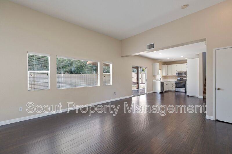 43093 Teramo St - Photo 5 of 24