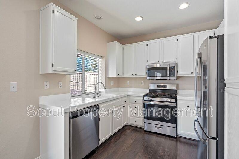 43093 Teramo St - Photo 7 of 24