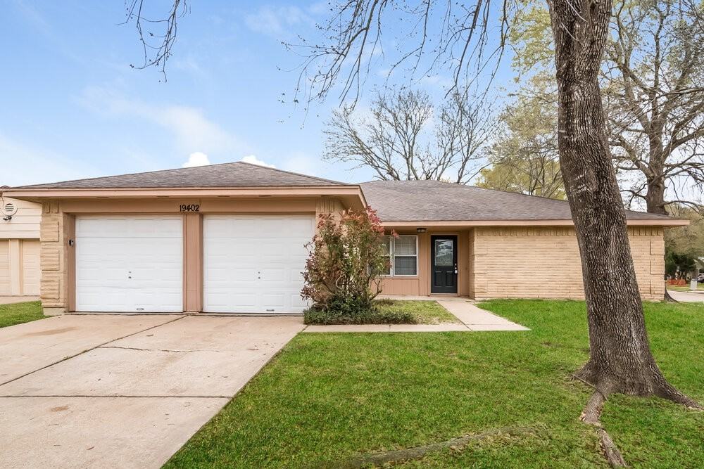 19402 San Gabriel Dr