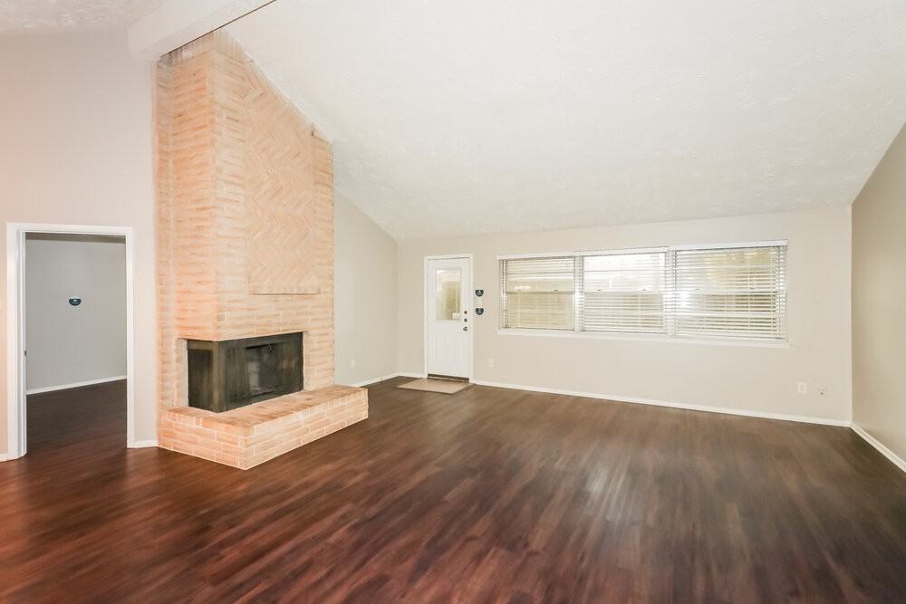 19402 San Gabriel Dr - Photo 5 of 19