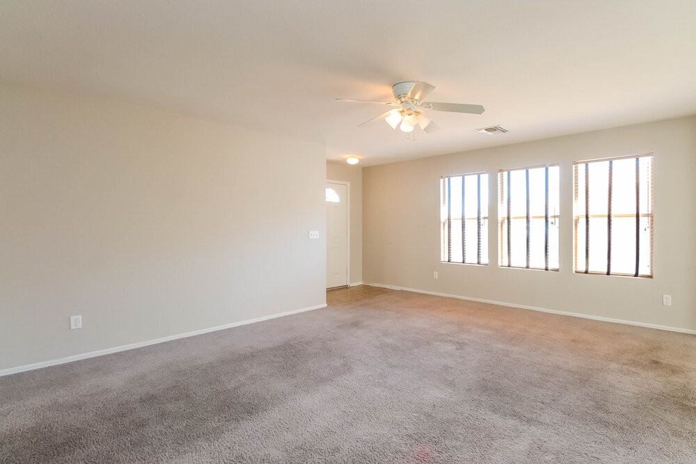 8138 S Sunny Sky Pl - Photo 4 of 16