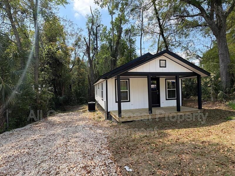 265 Bowman St - Photo 2 of 12