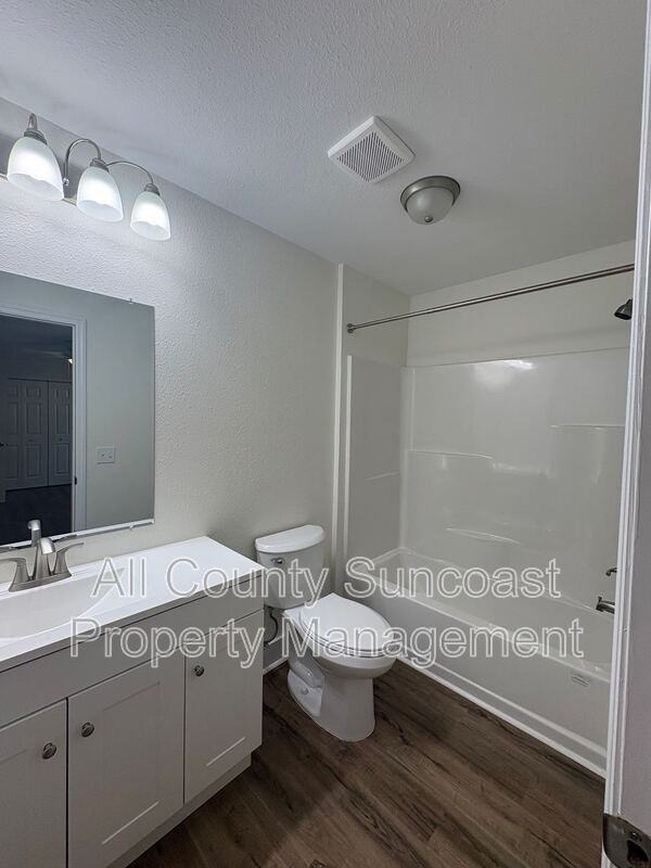 265 Bowman St - Photo 4 of 12