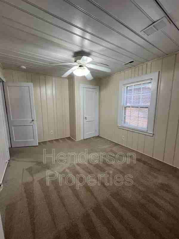 135 Bradford Dr - Photo 5 of 6