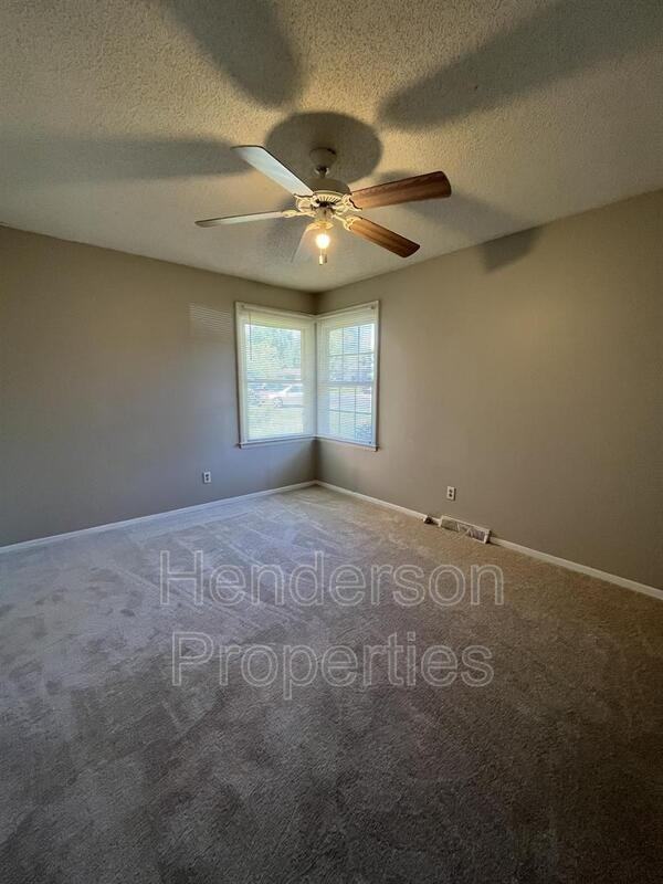 4811 Malibu Dr - Photo 6 of 7