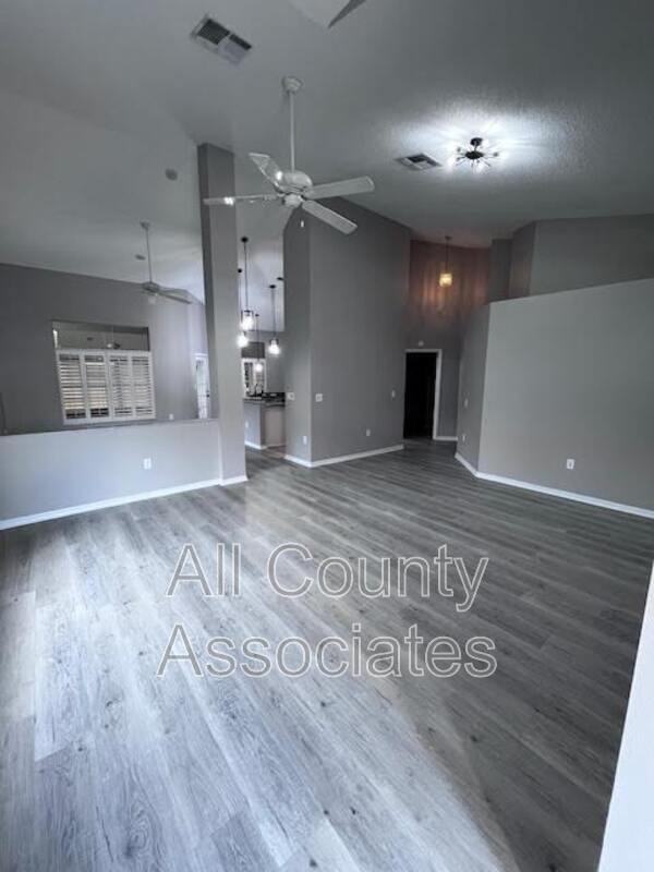 6221 Misty Meadow Loop - Photo 4 of 19