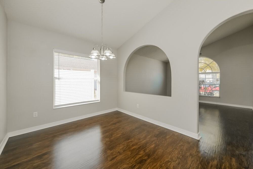 16444 Coopers Hawk Ave - Photo 5 of 16