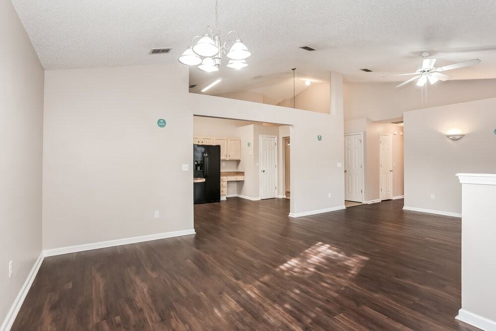 3410 Guernsey Ct - Photo 7 of 19