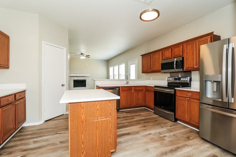 1723 Country Crest Ln - Photo 7 of 17