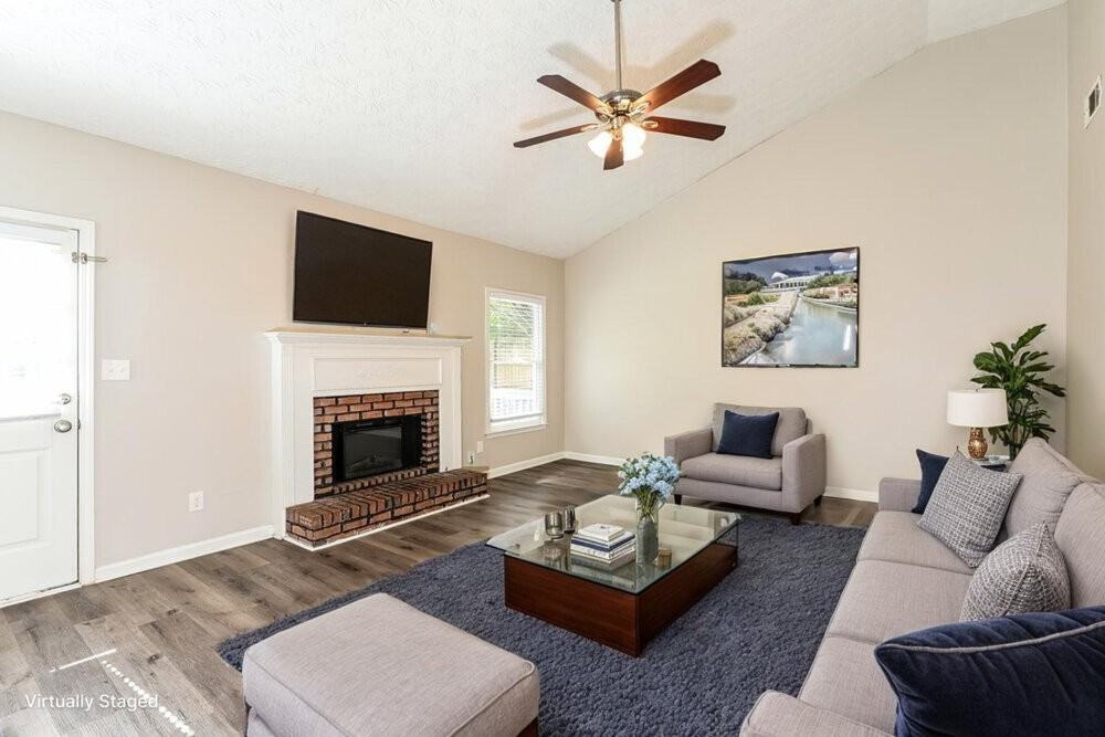 1411 Hillside Pl Se - Photo 6 of 20
