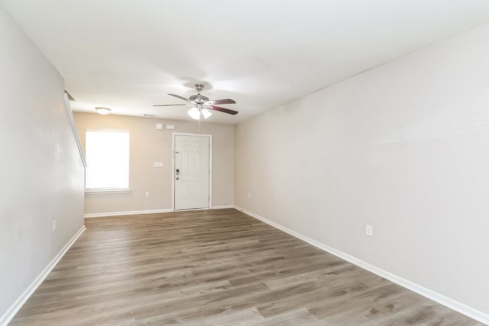 4234 Grant Martin Dr - Photo 5 of 17