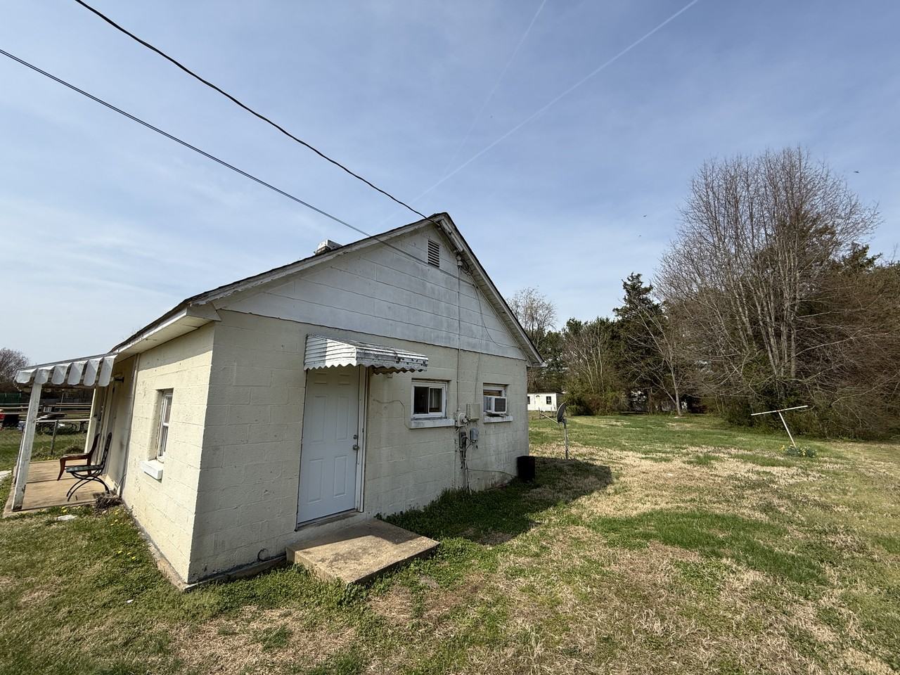 303 Powell Street - Photo 2 of 15