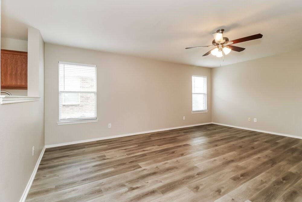 817 Cathy Dr - Photo 4 of 19