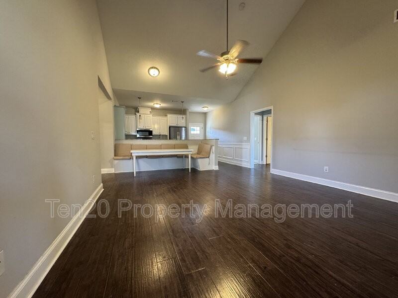 16 Vineyard Dr - Photo 3 of 15