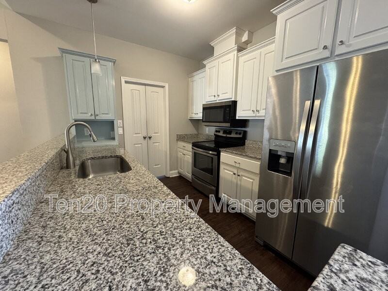 16 Vineyard Dr - Photo 4 of 15