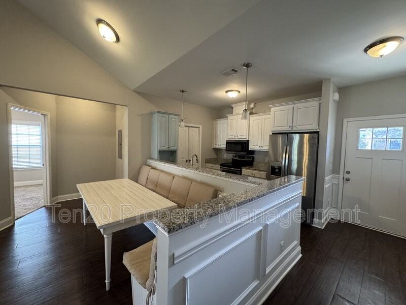 16 Vineyard Dr - Photo 6 of 15