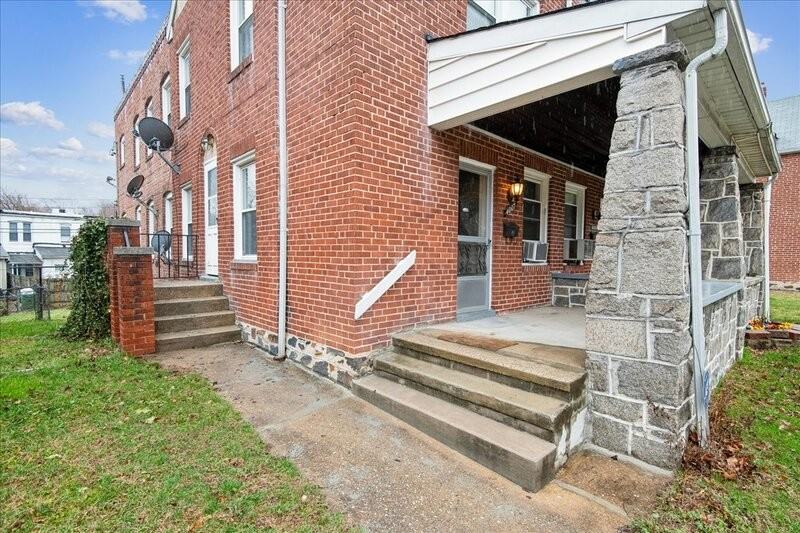4007 Biddison Ln #1 - Photo 3 of 23