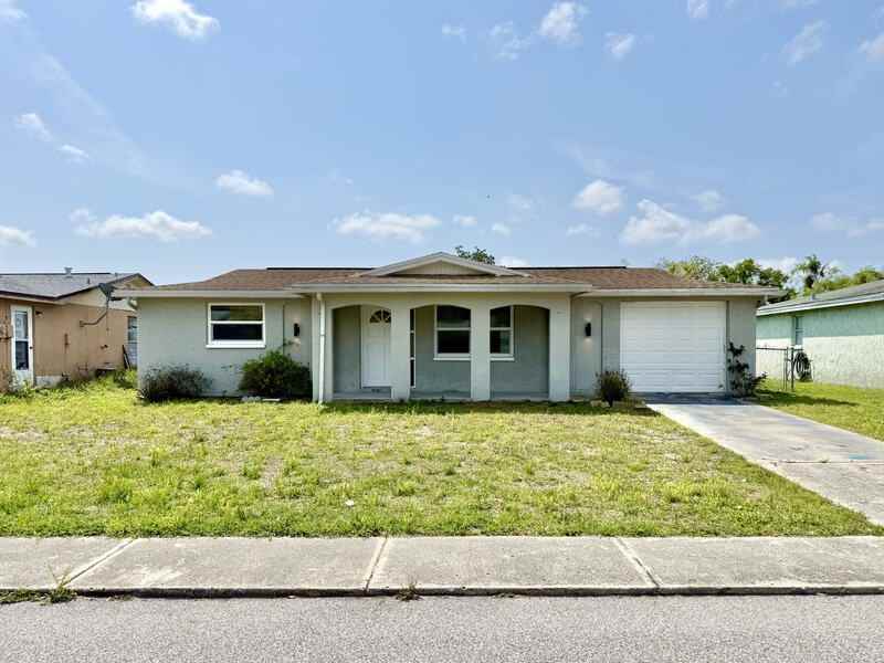 7224 Potomac Dr - Photo 2 of 50