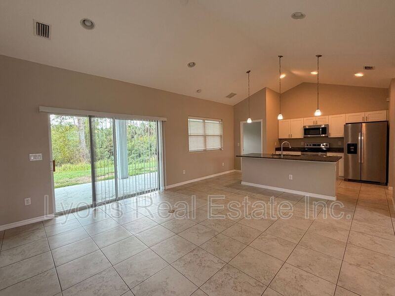 2929 Alhaven Ter - Photo 4 of 34