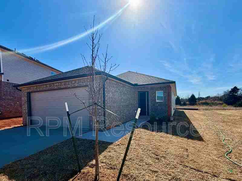 10401 Little Blue Ln - Photo 3 of 30