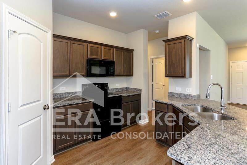 2072 Dade Loop - Photo 4 of 21