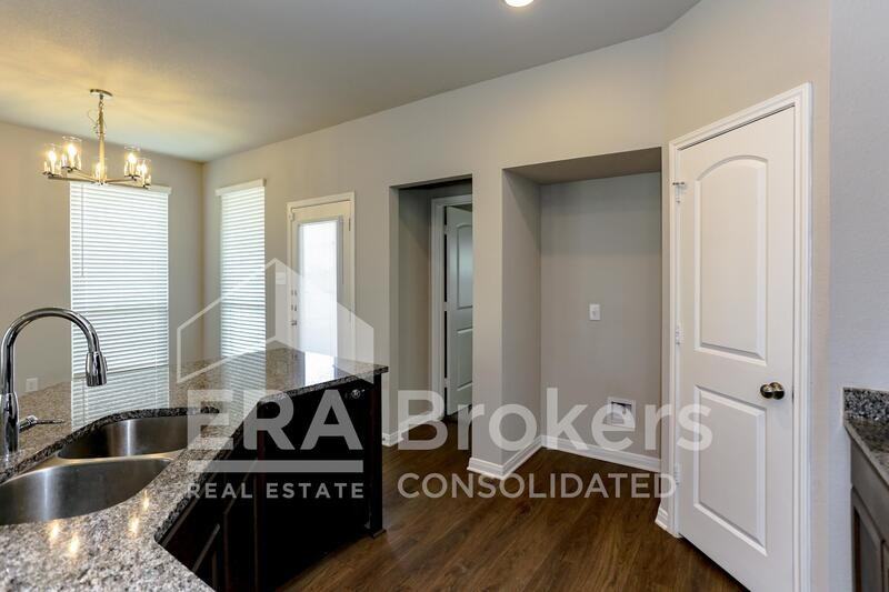 2072 Dade Loop - Photo 7 of 21